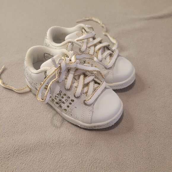 Red by Marc Ecko Shoes White Gold Sneackers Toddler Size 6 - Picture 1 of 7